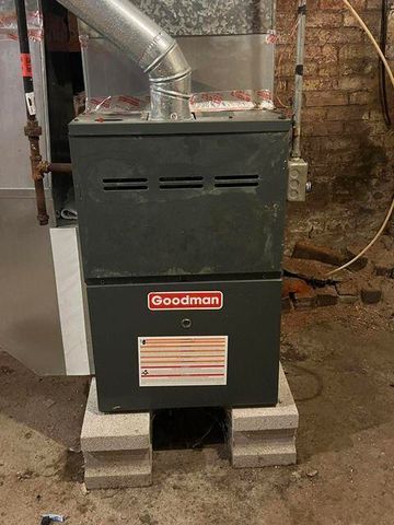 914 W Maumee Street, Adrian, MI 49221