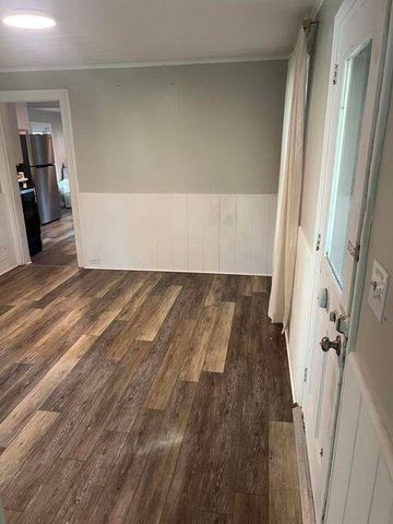 914 W Maumee Street, Adrian, MI 49221