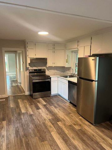 914 W Maumee Street, Adrian, MI 49221