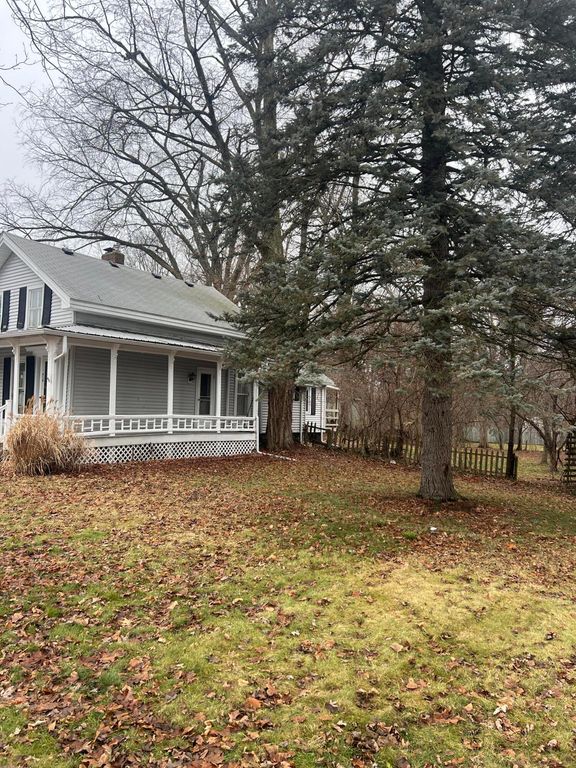 914 W Maumee Street, Adrian, MI 49221