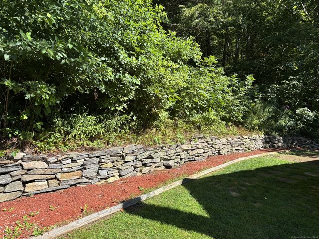 341 Stonehouse Road, Coventry, CT 06238