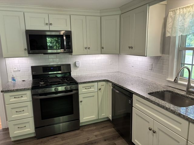 341 Stonehouse Road, Coventry, CT 06238