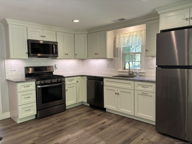 341 Stonehouse Road, Coventry, CT 06238