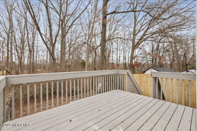 18 Oak Knoll Drive, Matawan, NJ 07747