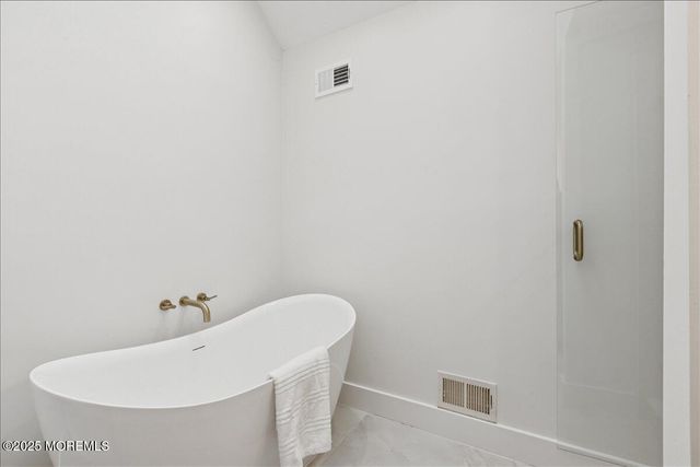 18 Oak Knoll Drive, Matawan, NJ 07747