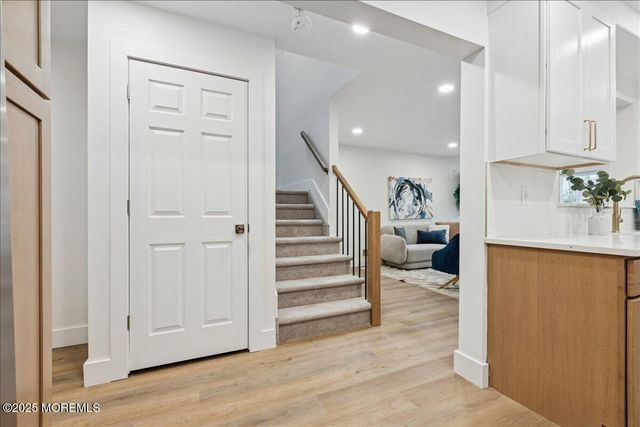 18 Oak Knoll Drive, Matawan, NJ 07747