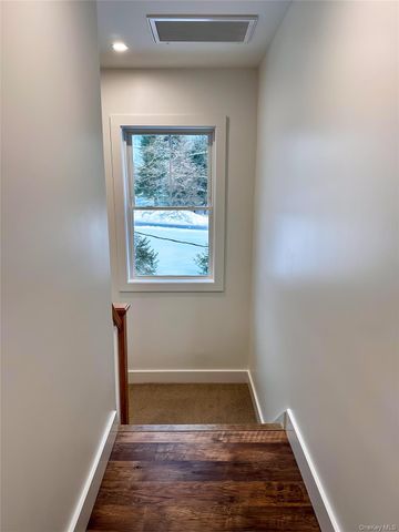 106 Wigsten Road, Pleasant Valley, NY 12569