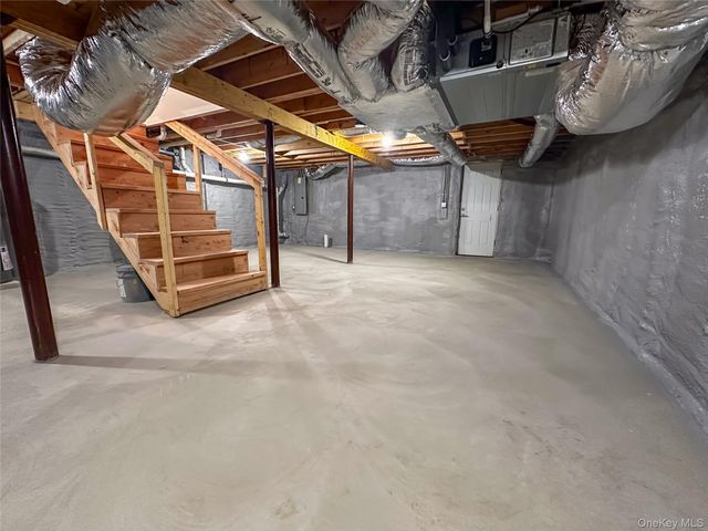 106 Wigsten Road, Pleasant Valley, NY 12569