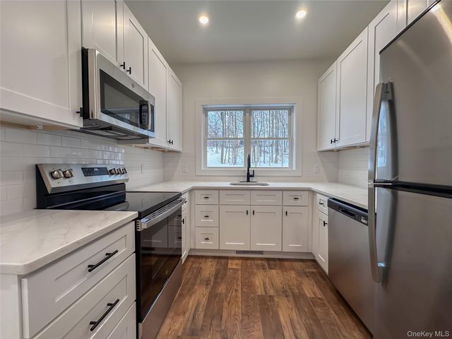 106 Wigsten Road, Pleasant Valley, NY 12569