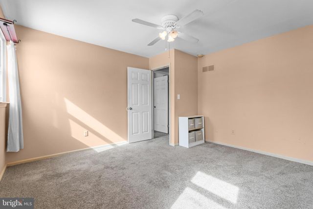 119 CHESTNUT DR, Quakertown, PA 18951