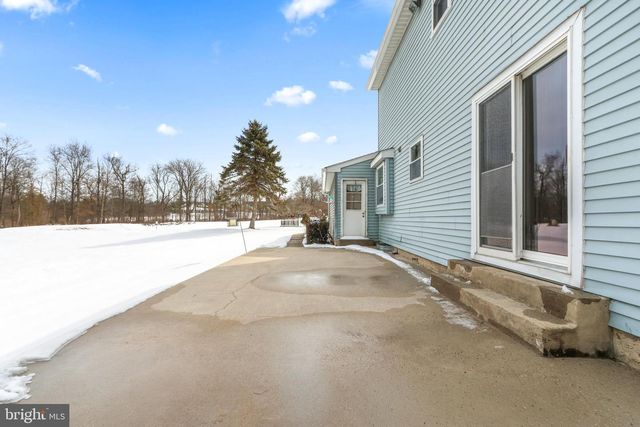 119 CHESTNUT DR, Quakertown, PA 18951