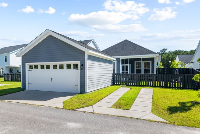 150 Helena Park Drive, Summerville, SC 29486