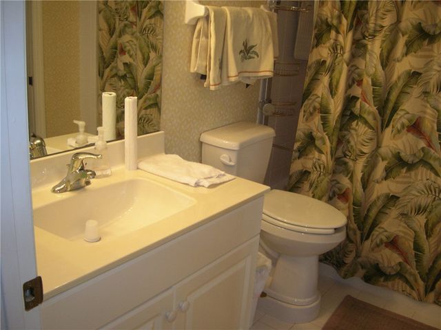 740 Lake Orchid Circle 108, Vero Beach, FL 32962