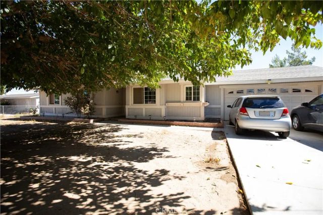 11031 Victor Avenue, Hesperia, CA 92345