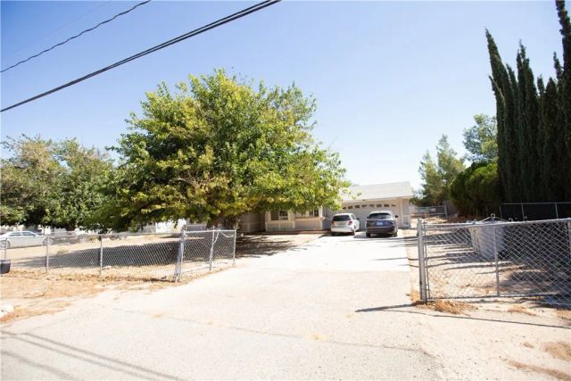 11031 Victor Avenue, Hesperia, CA 92345