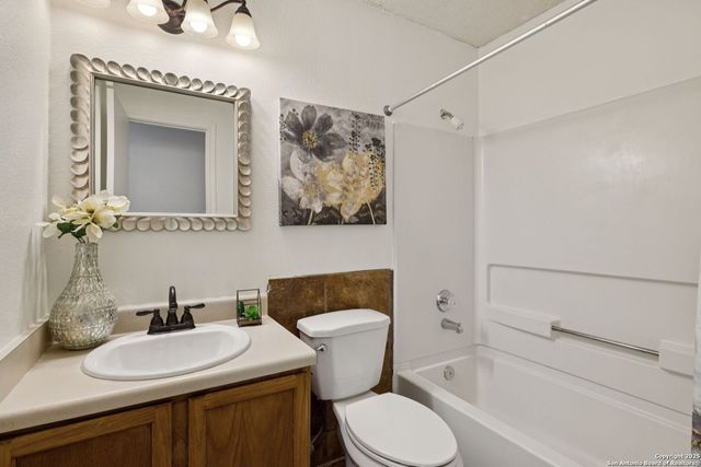 8150 Cheryl Meadow, Converse, TX 78109