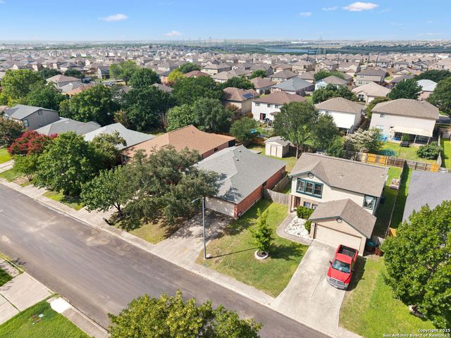 8150 Cheryl Meadow, Converse, TX 78109