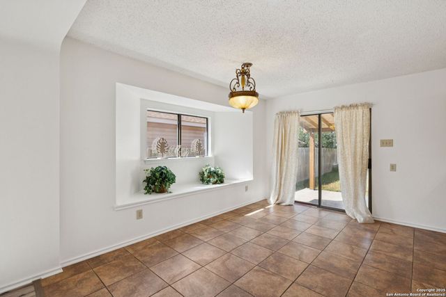 8150 Cheryl Meadow, Converse, TX 78109