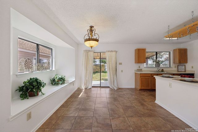 8150 Cheryl Meadow, Converse, TX 78109