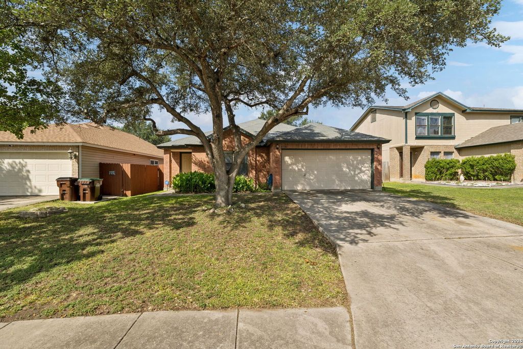 8150 Cheryl Meadow, Converse, TX 78109