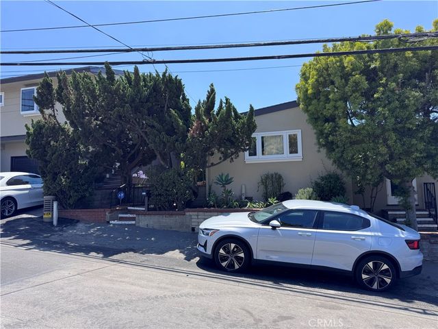 1821 Glenneyre Street, Laguna Beach, CA 92651