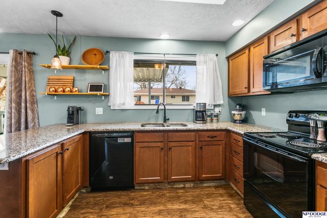 2303 Coventry Drive, Bellevue, NE 68123