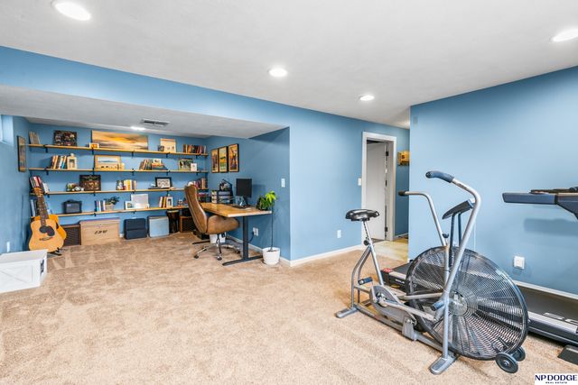2303 Coventry Drive, Bellevue, NE 68123
