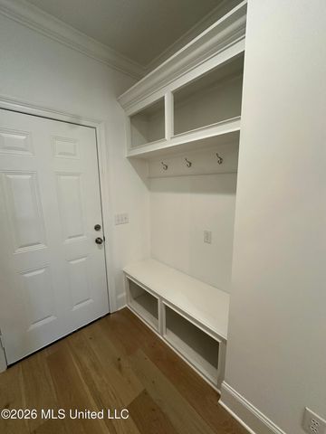 404 Aurora Circle, Canton, MS 39046