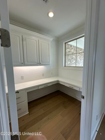 404 Aurora Circle, Canton, MS 39046