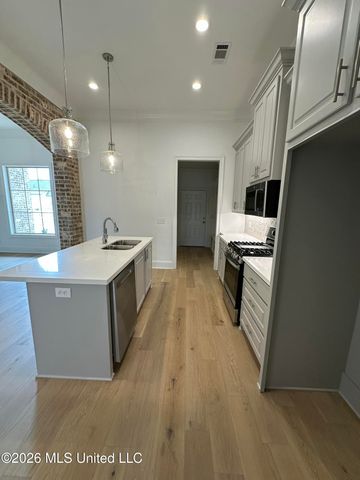 404 Aurora Circle, Canton, MS 39046