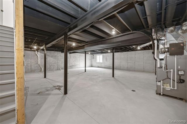 21955 Deer Brook Drive 3, Southfield, MI 48075