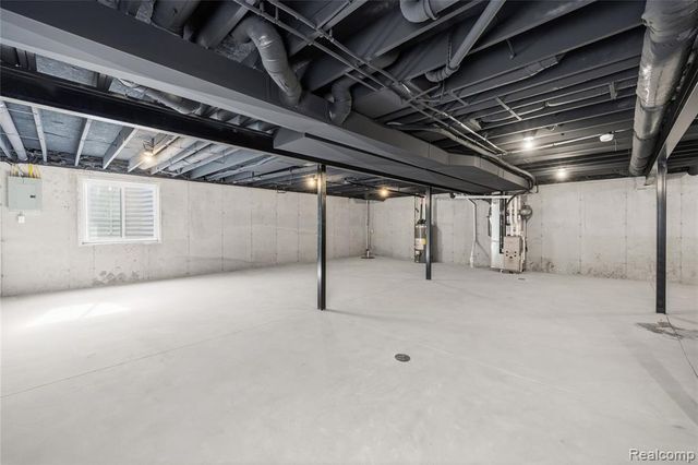 21955 Deer Brook Drive 3, Southfield, MI 48075