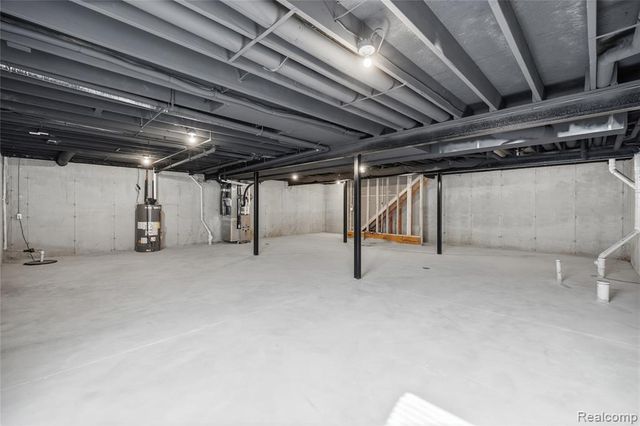 21955 Deer Brook Drive 3, Southfield, MI 48075