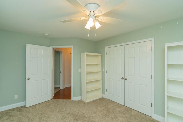 136 Honeyberry Lane, Rossville, GA 30741