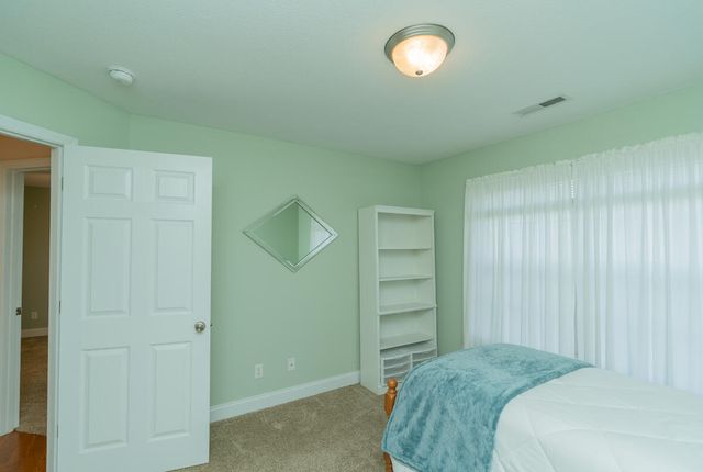 136 Honeyberry Lane, Rossville, GA 30741