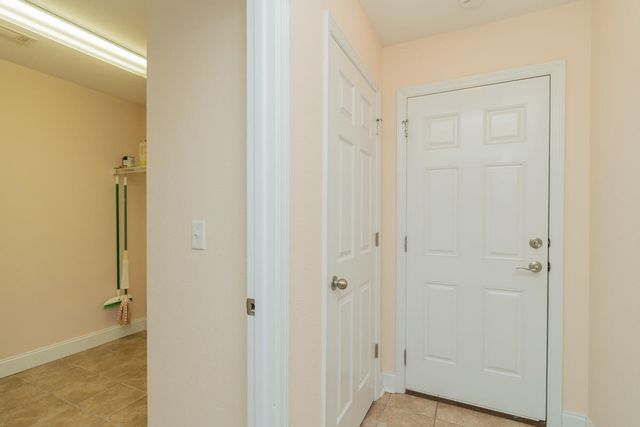 136 Honeyberry Lane, Rossville, GA 30741