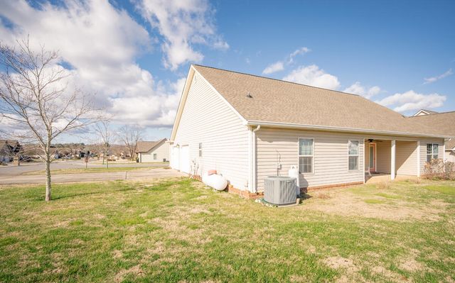 136 Honeyberry Lane, Rossville, GA 30741