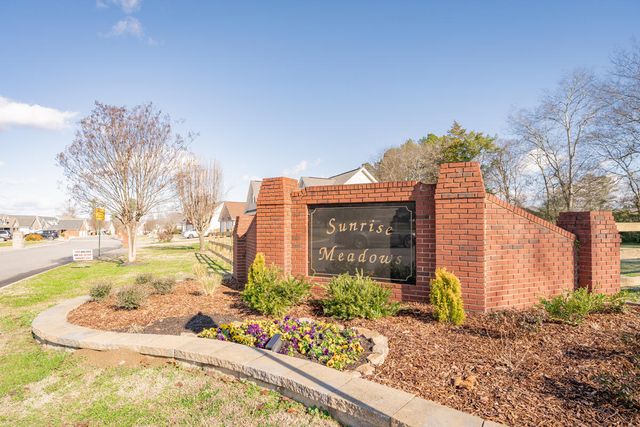 136 Honeyberry Lane, Rossville, GA 30741