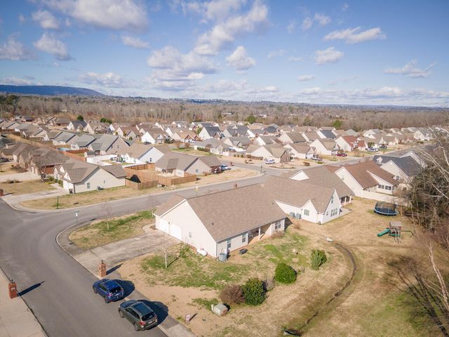 136 Honeyberry Lane, Rossville, GA 30741