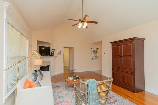 136 Honeyberry Lane, Rossville, GA 30741