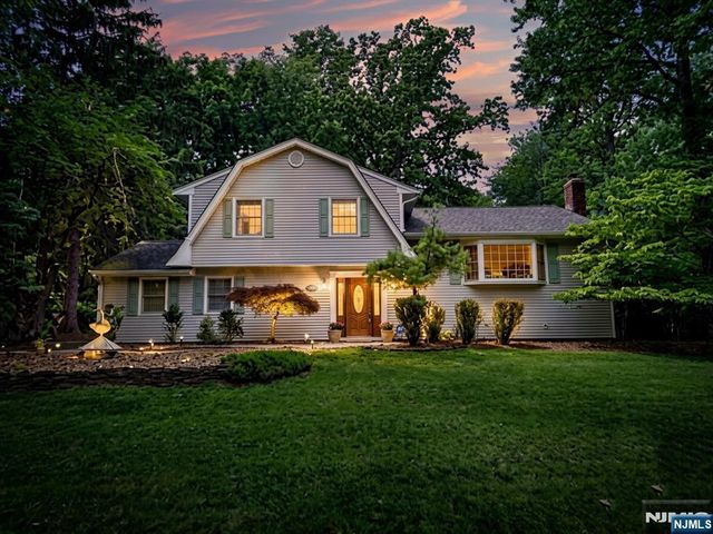 507 Terhune Terrace, Wyckoff, NJ 07481