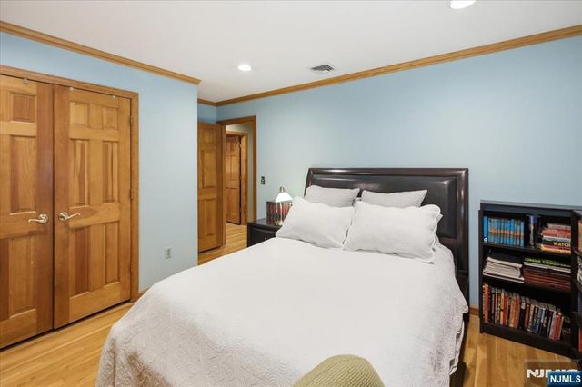 507 Terhune Terrace, Wyckoff, NJ 07481