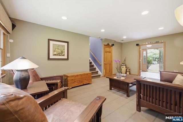 507 Terhune Terrace, Wyckoff, NJ 07481