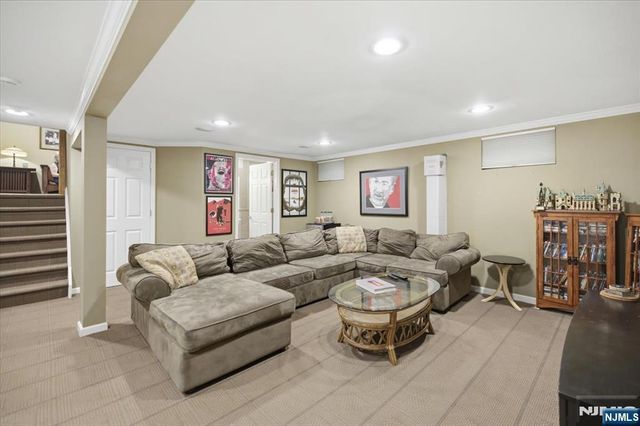 507 Terhune Terrace, Wyckoff, NJ 07481