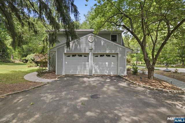 507 Terhune Terrace, Wyckoff, NJ 07481