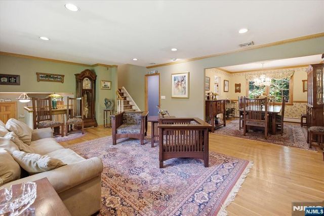 507 Terhune Terrace, Wyckoff, NJ 07481