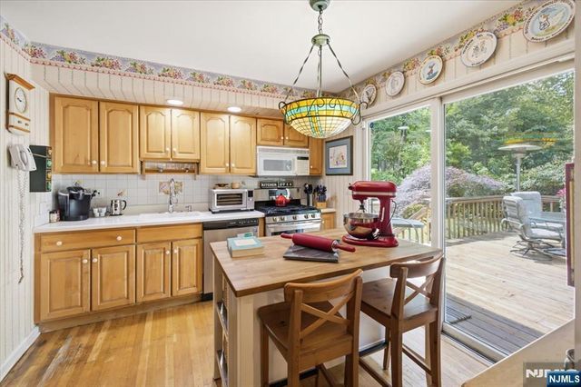 507 Terhune Terrace, Wyckoff, NJ 07481