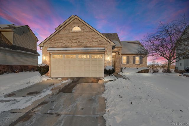 6235 Crystal Lake Drive, Romulus, MI 48174