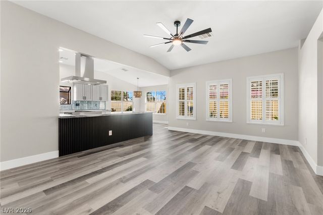 5121 Burr Oak Drive, Las Vegas, NV 89130