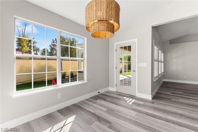 5121 Burr Oak Drive, Las Vegas, NV 89130